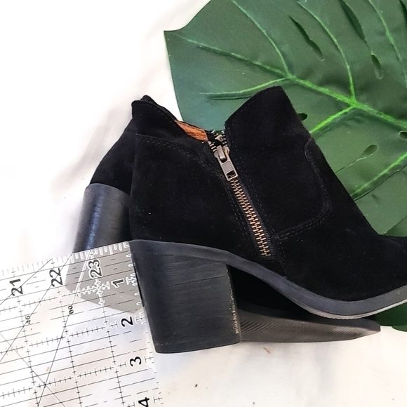 Steve madden heeled black booties - Picture 8 of 14